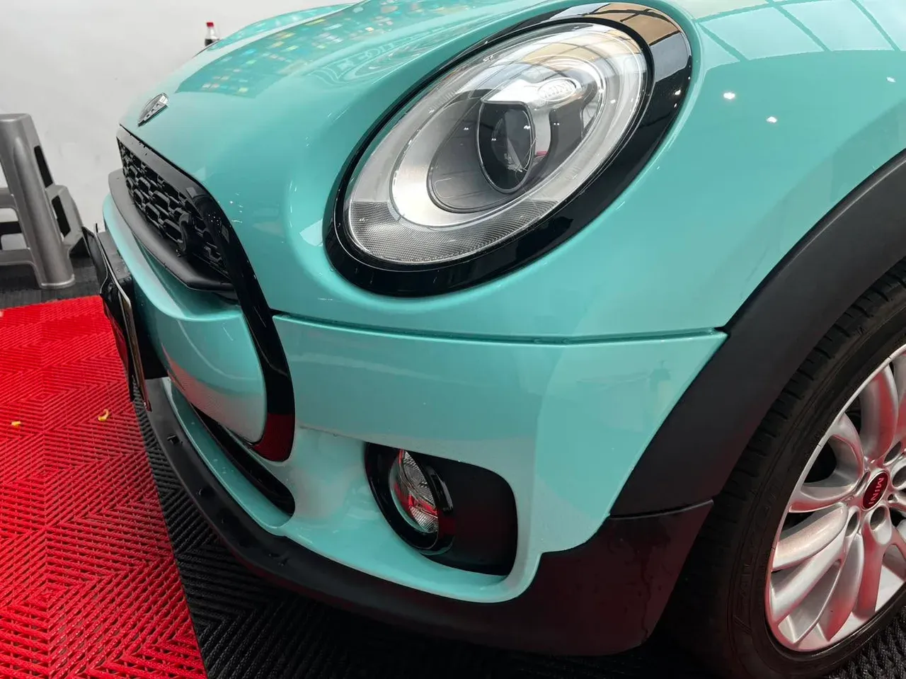 MINI Clubman 蒂芬妮綠改色覆膜完工實拍（8）